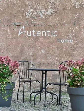 Autentic Lejlighed *